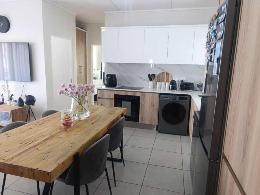 2 Bedroom Property for Sale in Sandown Western Cape